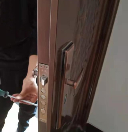 商河上门开锁 换锁 商河本地开锁公司